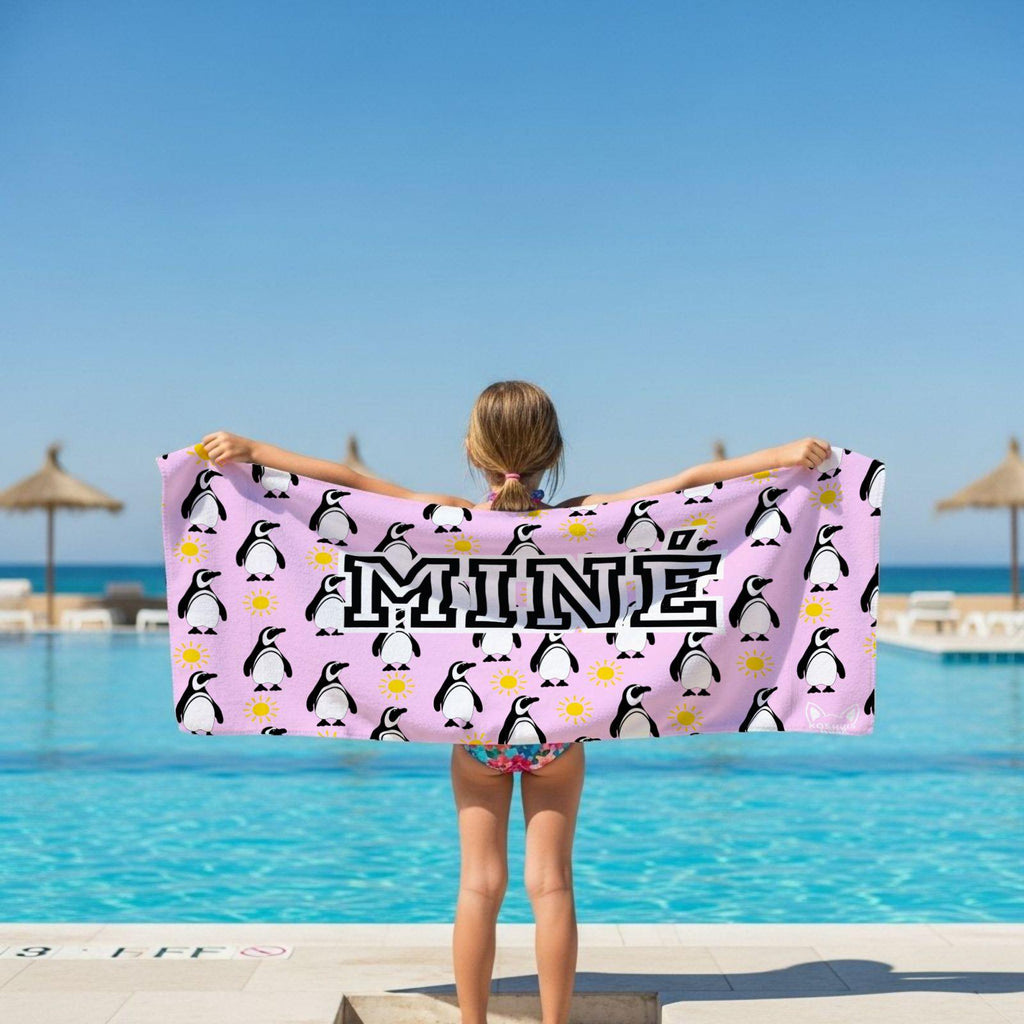 Penguins on Pink Pattern l Summer Towel