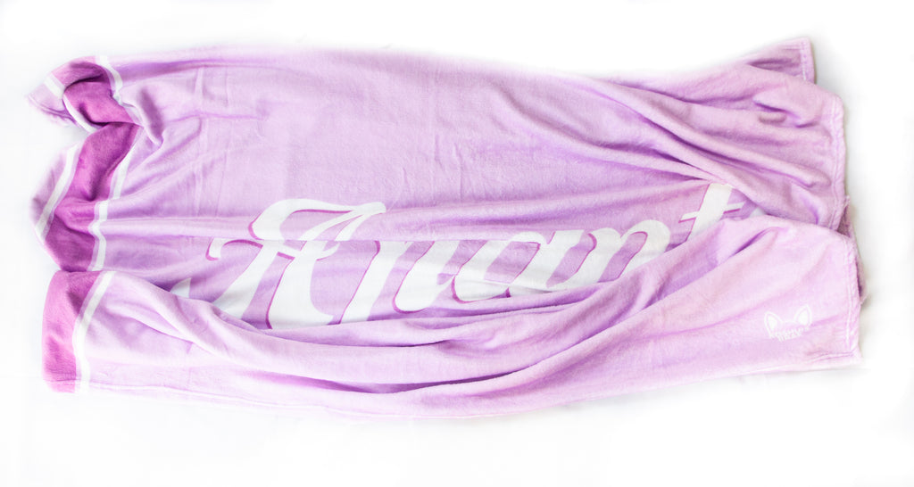 Fleece Blanket with Plain & Single Left-Stripe Pattern (Available in 6 Colours)