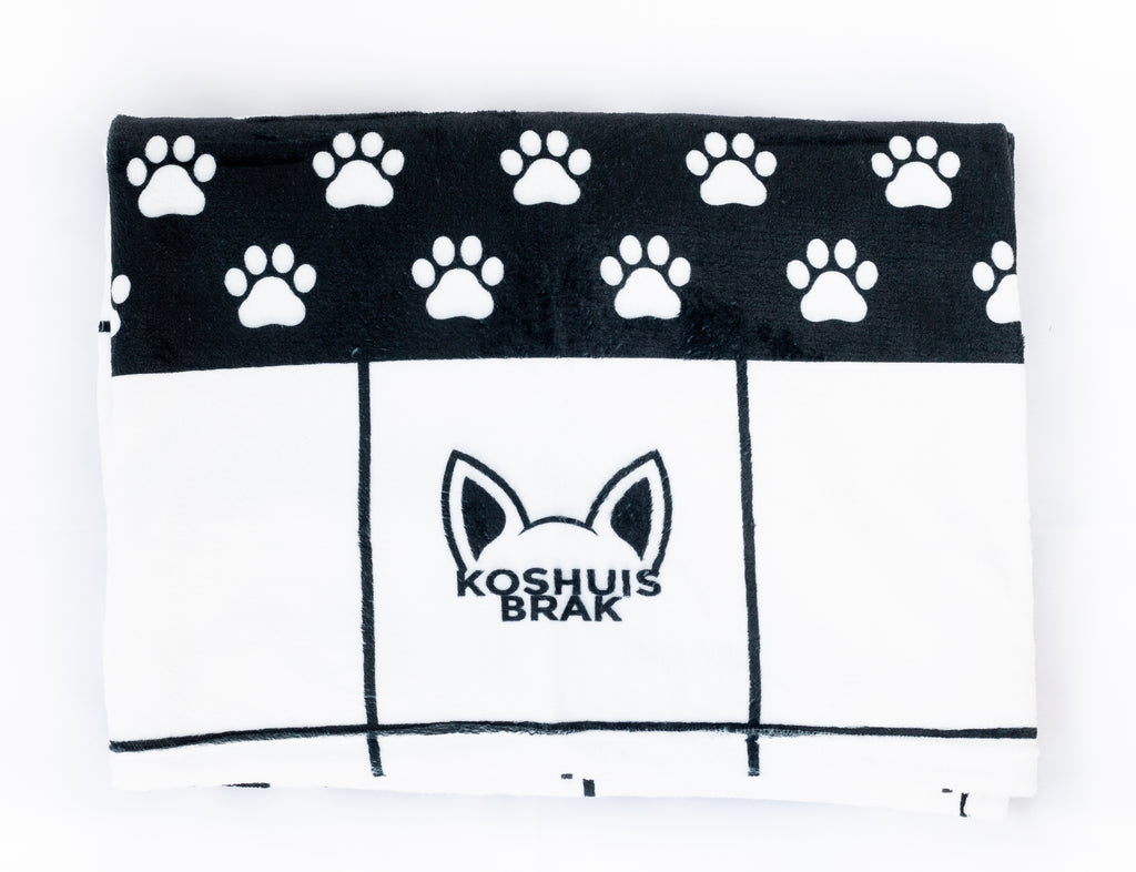 Towel with Paw Pattern (Available in 3 Colours)